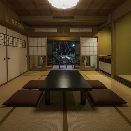 Отель Yamanoo Канандзава Экстерьер фото